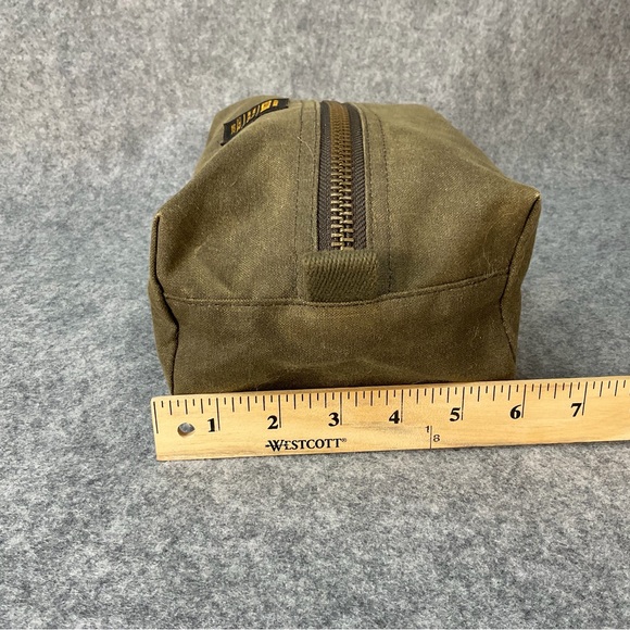 Filson Olive Canvas Toiletry Bag - Picture 6 of 10
